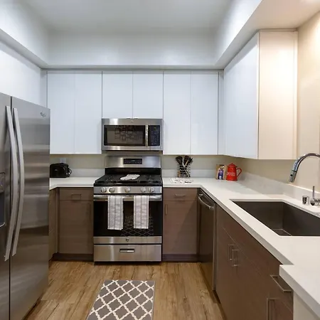 Top Floor Executive In Marina-3