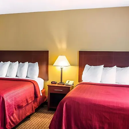 Quality Inn & Suites Davenport Near I-80-2