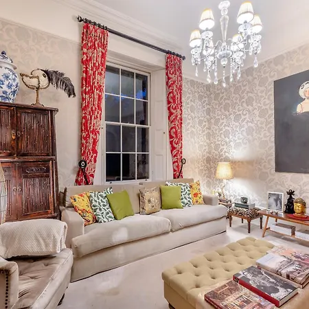 Blofield House - Uk48096-2