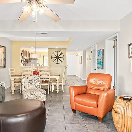 Beautiful Home Near The Beach With Views Of The Atlantic Off The Private Balcony-3