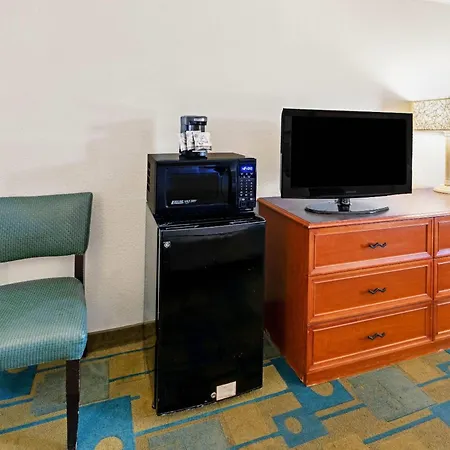 Travelodge By Wyndham Phoenix North-2
