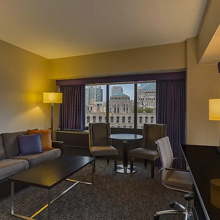 Holiday Inn Chicago Mart Plaza River North, An Ihg Hotel-3