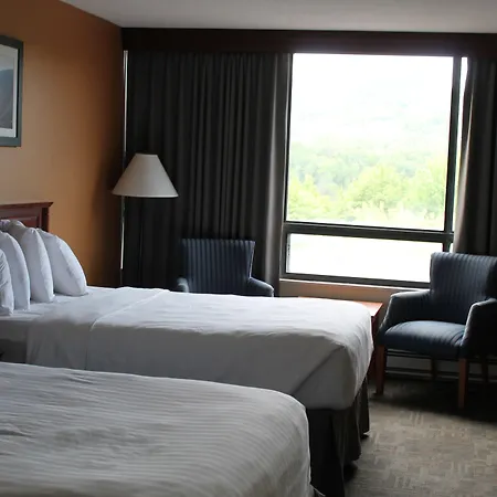 Greenwood Inn & Suites-2