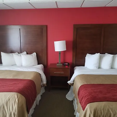 Ramada By Wyndham Downtown Spokane-3