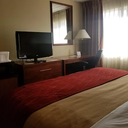 Ramada By Wyndham Downtown Spokane-2