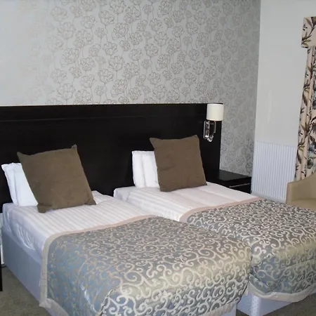 Norfolk Royale Hotel-3