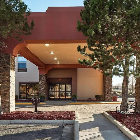 Hampton Inn Taos-3