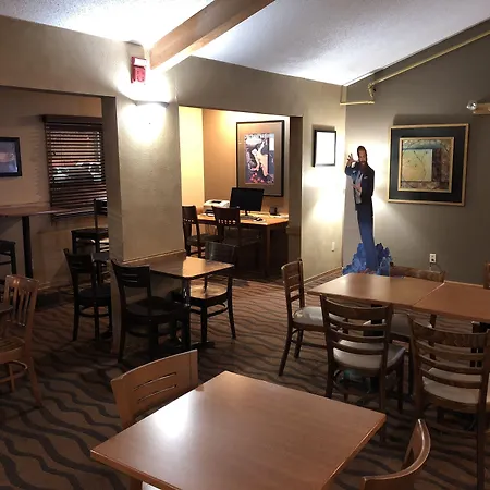 Americinn By Wyndham Fargo West Acres-2