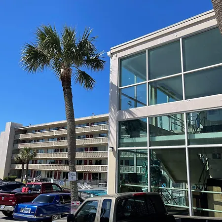 Oceanfront Viking Motel-3