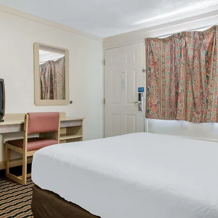 Rodeway Inn Sharonville - Cincinnati North-2