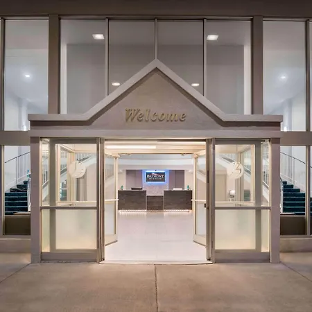 Baymont By Wyndham Des Moines North-3