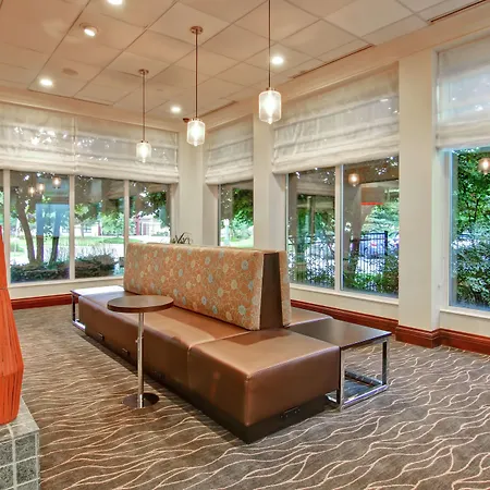 Hilton Garden Inn Toronto/Burlington-3