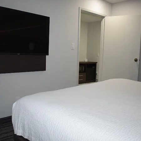 Days Inn By Wyndham Kingston-2