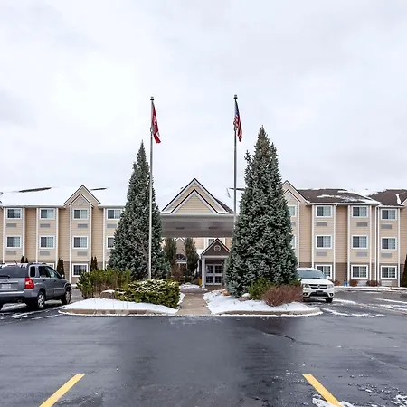 Best Western Plus Woodstock Inn & Suites-2