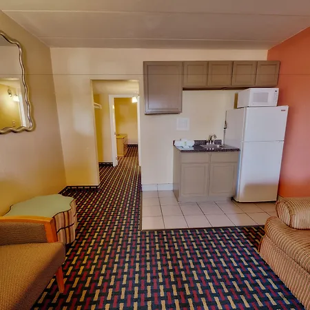 Seashire Inn & Suites-3