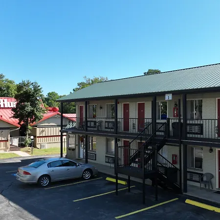 Traveler'S Inn-2
