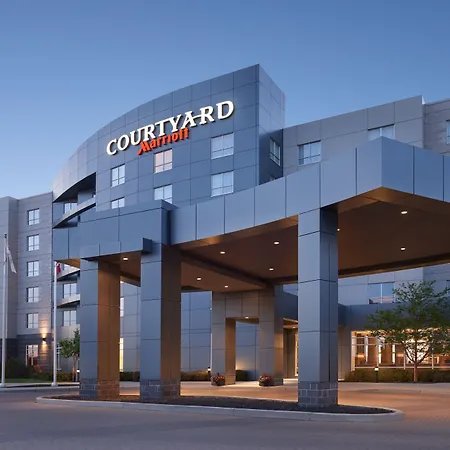 Courtyard By Marriott Calgary Airport-3