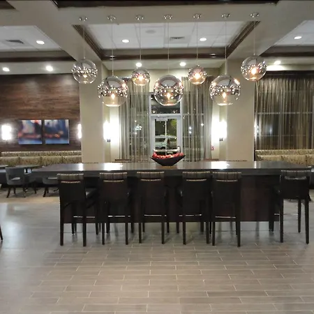 Hampton Inn & Suites Columbia/Southeast-Fort Jackson-2