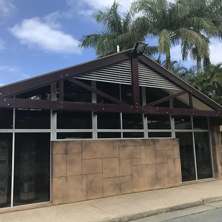 Ashmore Palms Holiday Village-3