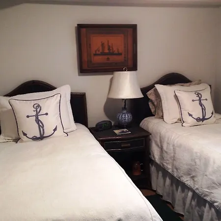 The Stone Hedge Bed And Breakfast-2