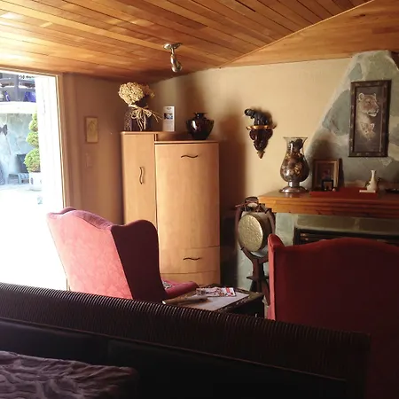 The Stone Hedge Bed And Breakfast-3