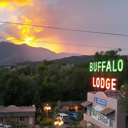 Buffalo Lodge Bicycle Resort - Amazing Access To Local Trails & The Garden-3