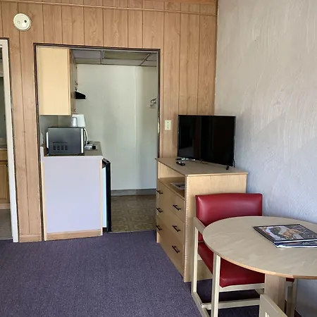 Macthrift Motor Inn-3