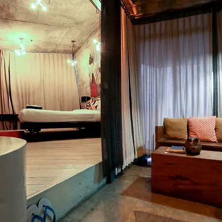 Mo Rooms-3