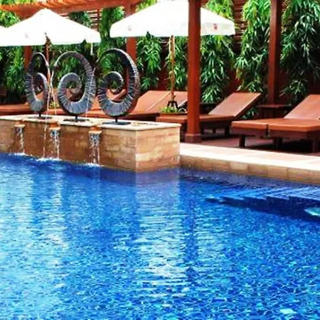 Rose Hotel-2