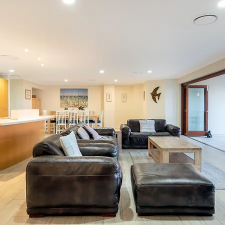 The Village Holiday Apartments At Burleigh Heads-3