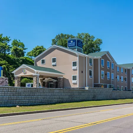 Cobblestone Hotel & Suites - Erie-2