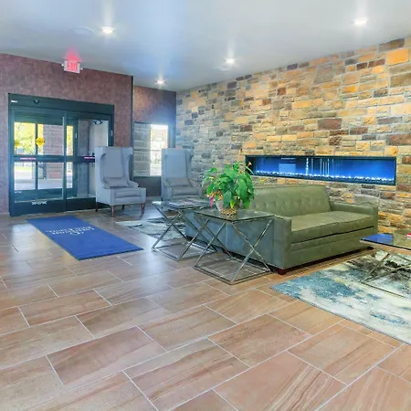 Cobblestone Hotel & Suites - Janesville-3