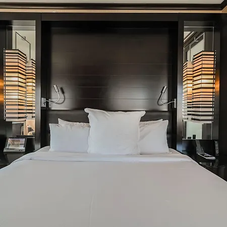 Stripviewsuites At Vdara-2