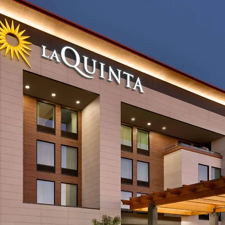 La Quinta Inn & Suites By Wyndham Santa Rosa Sonoma-2
