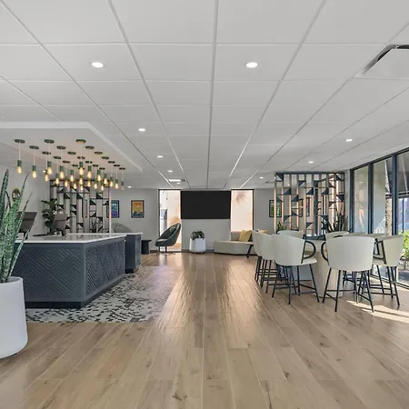 B&B Hotel Orlando International Drive Near Universal - Newly Renovated!-2