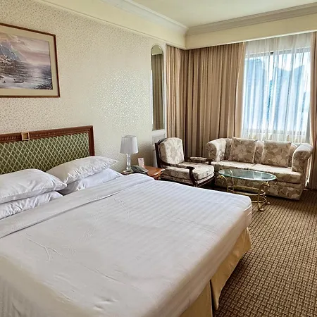 Royal Benja Hotel - Big Rooms, Family Friendly-3
