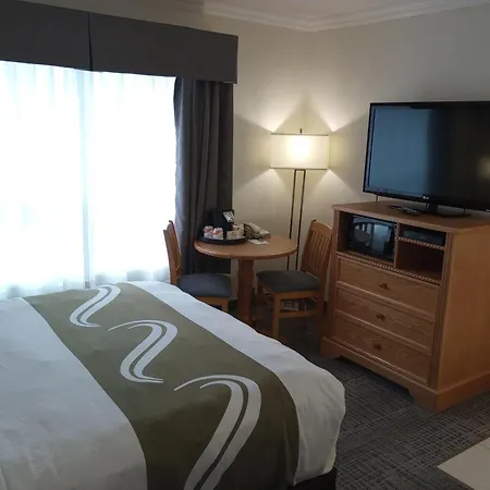 Quality Inn Downtown Inner Harbour-2