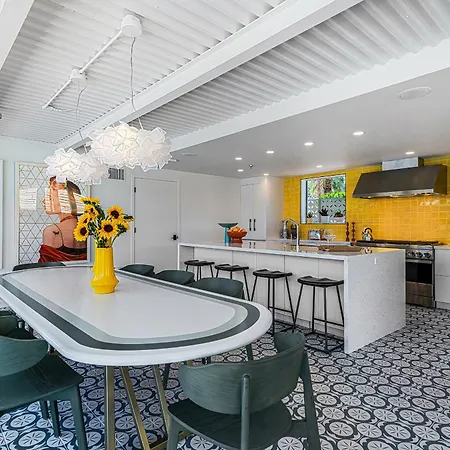Limon Palm Springs A Luxury Boutique Hotel-2