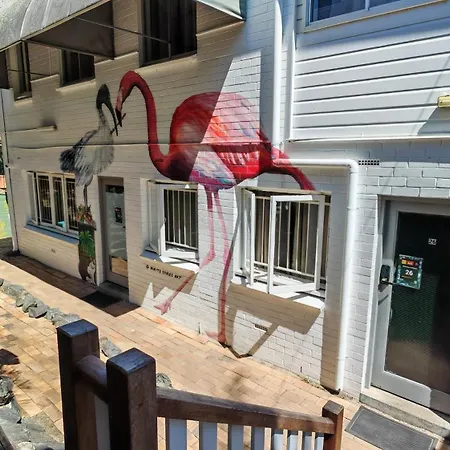 Somewhere To Stay Backpackers-2