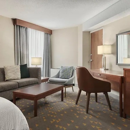 Holiday Inn Oakville Centre By Ihg-2