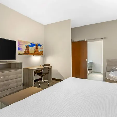 Best Western Plus Executive Residency Phoenix North Happy Valley-3
