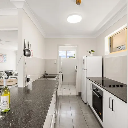 Bayview Beach Holiday Apartments-2