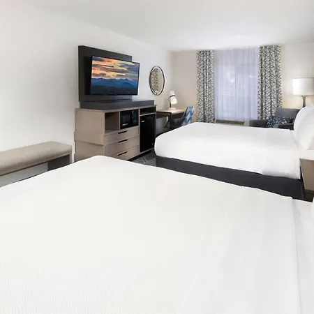 La Quinta Inn & Suites By Wyndham Downtown Asheville-3