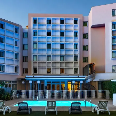 B&B Hotel Marseille Bonneveine-2