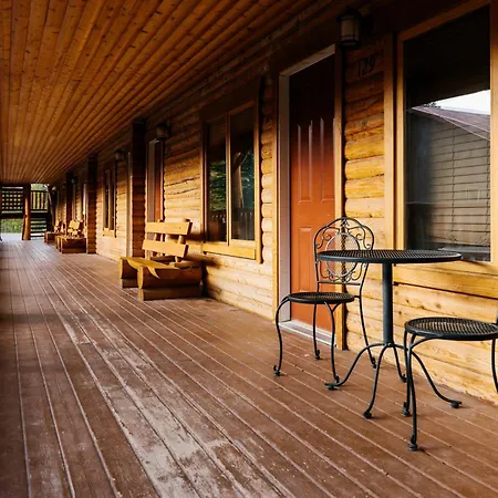 Miette Mountain Cabins-2