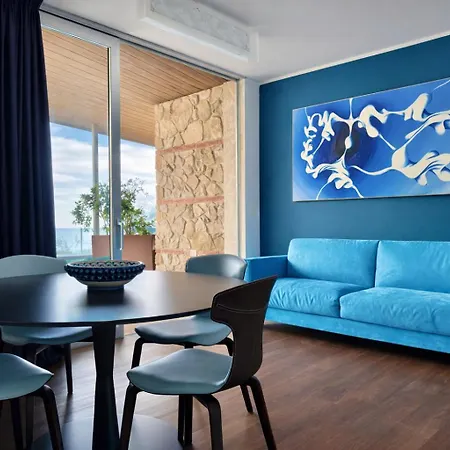 Isola Bella Infinity Suites-3