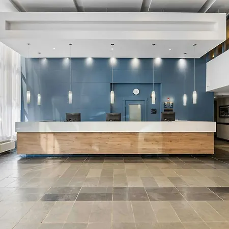 Sandman Hotel & Suites Calgary West-2