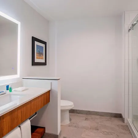 Four Points By Sheraton Grande Prairie-2