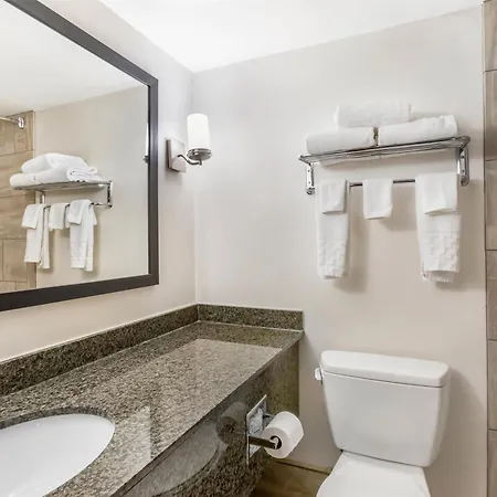Best Western Plus Scottsdale Thunderbird Suites-2