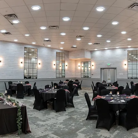 Baymont By Wyndham Red Deer-3